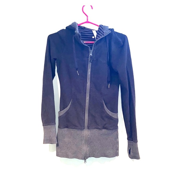 Lululemon sweater dark grey zip up size 2 - Picture 1 of 5